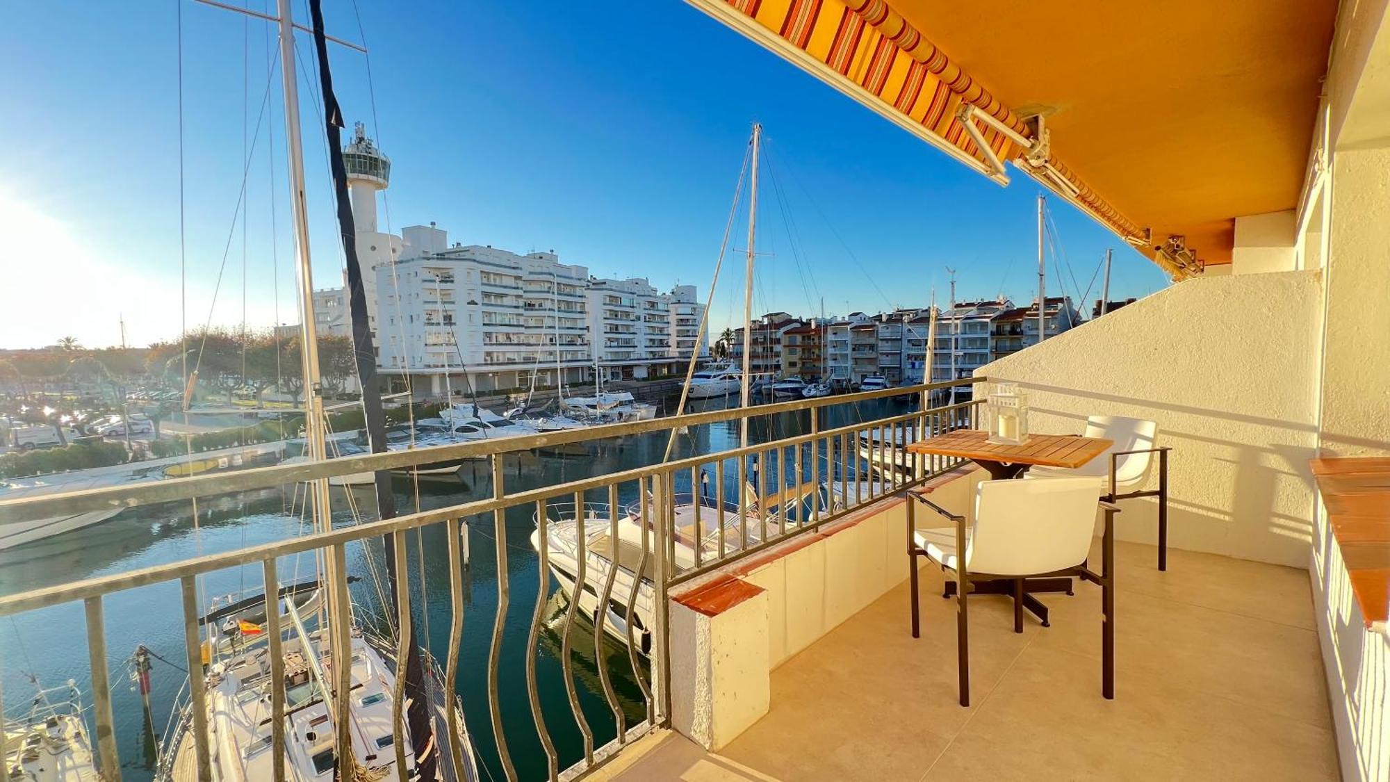 Estudio Frente Al Canal Con Terraza Empuriabrava Exterior photo